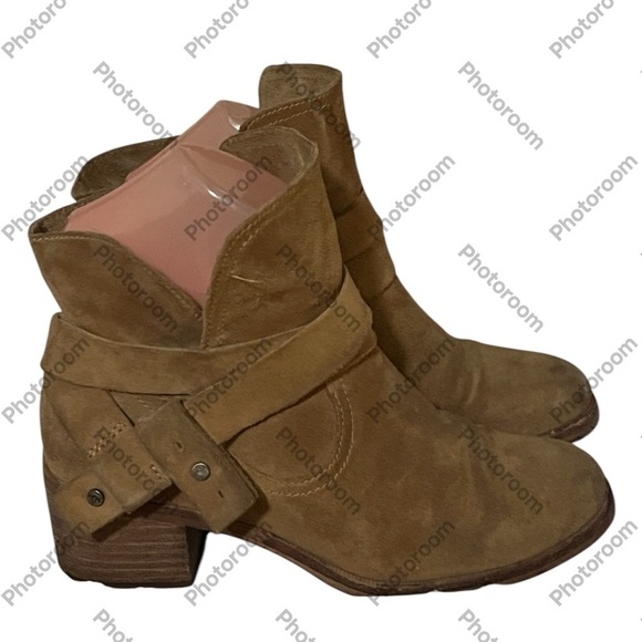 Ugg Elora Tan Suede Boots Sz 7 - Picture 1 of 12